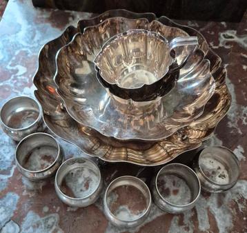 Lot verzilverde schalen,servetringen, roomstel, hightea set. beschikbaar voor biedingen