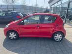 Toyota Aygo 1.0-12V Access AIRCO 5-DEURS APK 4-26 BJ 2010 !!, Voorwielaandrijving, Stof, Gebruikt, 4 stoelen