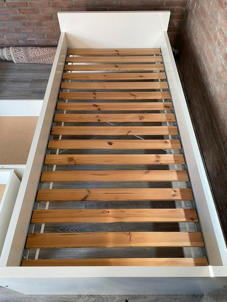 IKEA BREKKE eenpersoonsbed, Huis en Inrichting, Slaapkamer | Bedden, Gebruikt, Eenpersoons, 100 cm, 210 cm, Hout, Wit, Ophalen