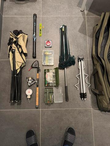 Complete Vishengel Set met Tas & Accessoires beschikbaar voor biedingen