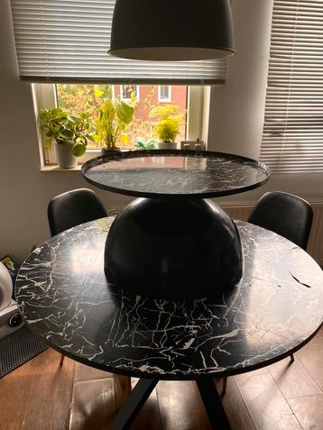 Design eettafel – chique & uniek! (sallontafel evt erbij) beschikbaar voor biedingen