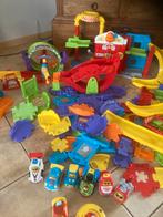 Vtech toet toet baan meerdere sets met auto’s en motor mike, Ophalen of Verzenden, Zo goed als nieuw