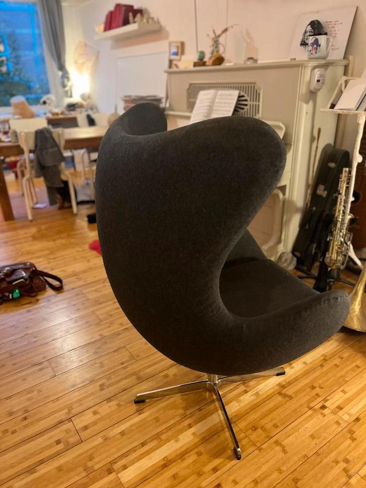 Grijze Egg Chair Fauteuil - Gebruikte Staat, Huis en Inrichting, Fauteuils, Gebruikt, Stof, 75 tot 100 cm, Ophalen