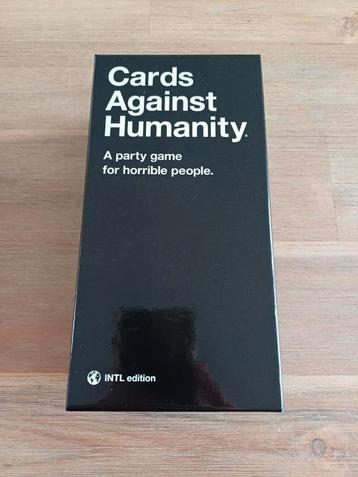 Cards against humanity INTL edition beschikbaar voor biedingen