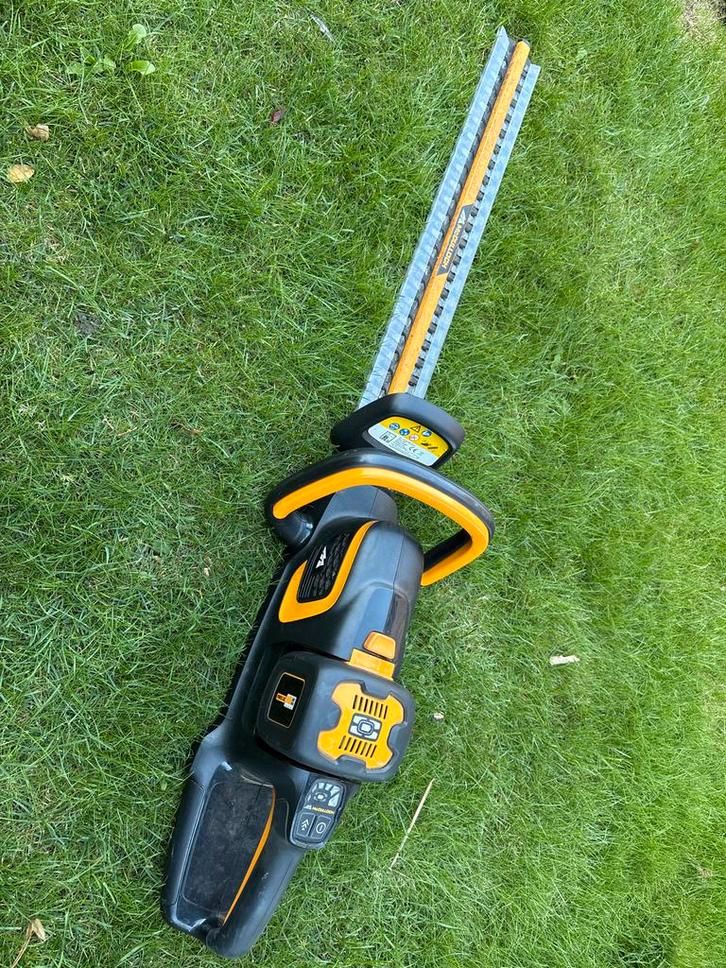 McCulloch Li58HT Accu Heggenschaar incl.acculader- als nieuw, Tuin en Terras, Heggenscharen, Zo goed als nieuw, Accu, Ophalen of Verzenden