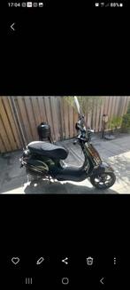 Vespa sprint, Fietsen en Brommers, Scooters | Vespa, Ophalen, Vespa S, Zo goed als nieuw, Benzine