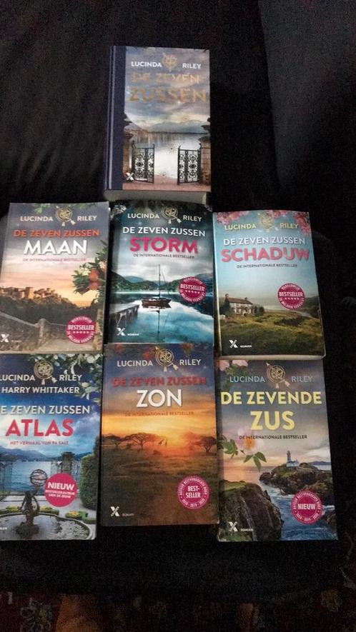 De complete serie: De Zeven Zussen, Boeken, Romans, Zo goed als nieuw, Nederland, Ophalen of Verzenden