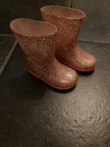 Hele leuke roze meisjes glitter regenlaarsjes maat 20 beschikbaar voor biedingen