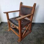Robuuste antieke stoel, Ophalen