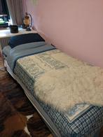 Bed met onderschuifbed/ logeerbed / uitschuifbed, Huis en Inrichting, Ophalen, 90 cm, Eenpersoons, Zo goed als nieuw