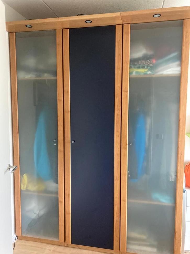 Ikea Askedal Kast - Veel ruimte, melkglas, Huis en Inrichting, Kasten | Kledingkasten, Gebruikt, 200 cm of meer, 150 tot 200 cm