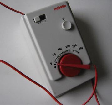 Marklin 67025 controller 0-18V beschikbaar voor biedingen