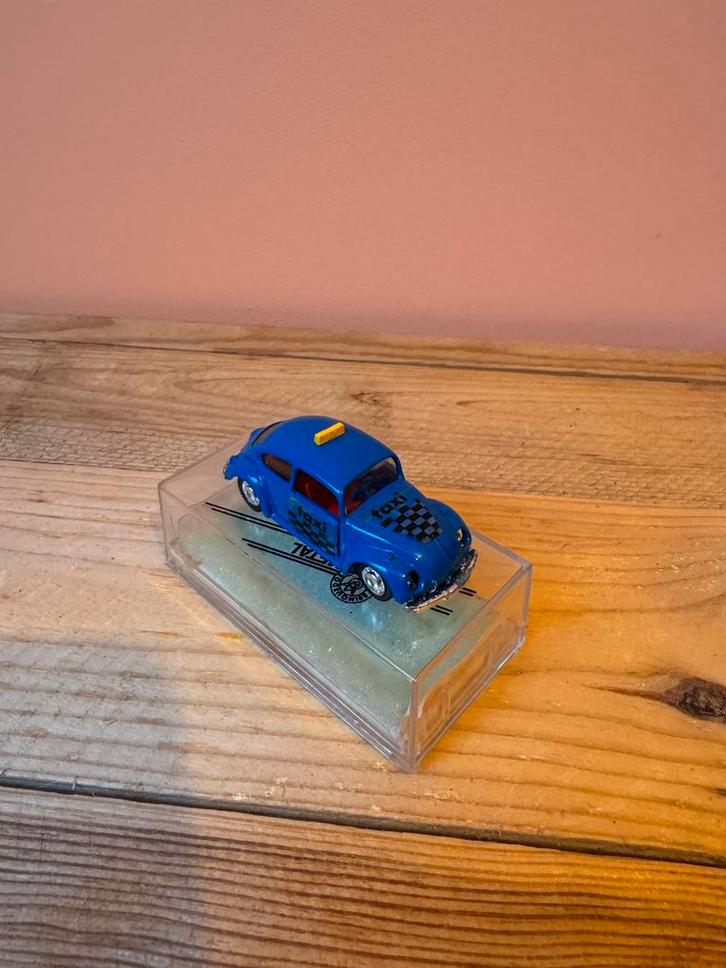 Miniaturas REI Volkswagen 1300 Taxi met originele doos, Hobby en Vrije tijd, Modelauto's | Overige schalen, Zo goed als nieuw