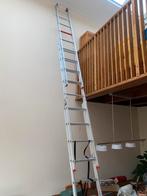 Driedelige reform ladder merk Altrex, Doe-het-zelf en Verbouw, Ladders en Trappen, Ophalen, Gebruikt, Ladder, Opvouwbaar of Inschuifbaar