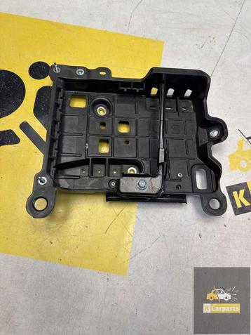 Accubak Toyota Yaris 74411-0D020 beschikbaar voor biedingen