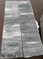 0054 Restpartij betontegels 30x60x4  37,44 m², Ophalen of Verzenden, Nieuw