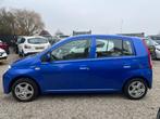 Daihatsu Cuore 1.0-12V Nagano Automaat Airco Elektrisch rame, Auto's, Daihatsu, 18 €/maand, Cuore, 3 cilinders, Hatchback
