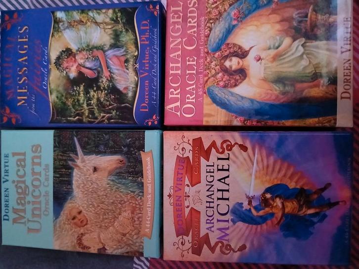 Engelstalige kaartendecks Doreen Virtue, Boeken, Esoterie en Spiritualiteit, Zo goed als nieuw, Overige typen, Tarot of Kaarten leggen