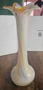 Murano Stijl Glazen Vaas met Confetti patron in de kelk, Huis en Inrichting, Woonaccessoires | Vazen, Gebruikt, Overige kleuren