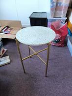 Terrazzo tafeltje met gouden poten/ onderstel, Minder dan 55 cm, Rond, Ophalen of Verzenden, Zo goed als nieuw