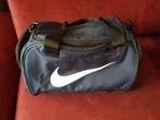 Blauwe nike sporttas met reclame opdruk zie foto nr 2, Sieraden, Tassen en Uiterlijk, Tassen | Sporttassen, Ophalen of Verzenden