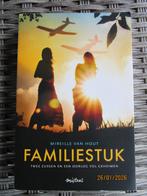Mireille van Hout  / Familiestuk, Ophalen of Verzenden, Gelezen, Mireille van Hout