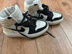 Nike Air Jordan mid maat 38,5, Ophalen of Verzenden, Zo goed als nieuw, Sneakers of Gympen