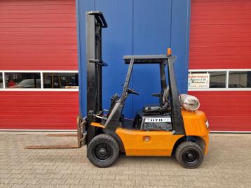 TOYOTA FG25 HEFTRUCK LPG 2.5 TONS MET SIDESHIFT EN FREELIFT beschikbaar voor biedingen
