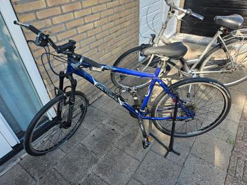 Mountainbike blauw, 2 jaar stil gestaan beschikbaar voor biedingen