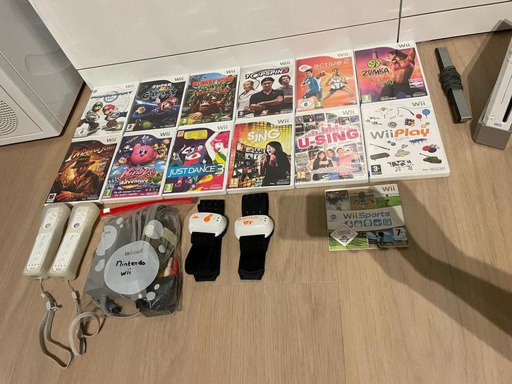 Wii wit origineel met originele spellen, Spelcomputers en Games, Games | Nintendo Wii, Gebruikt, Sport, 2 spelers, Vanaf 3 jaar