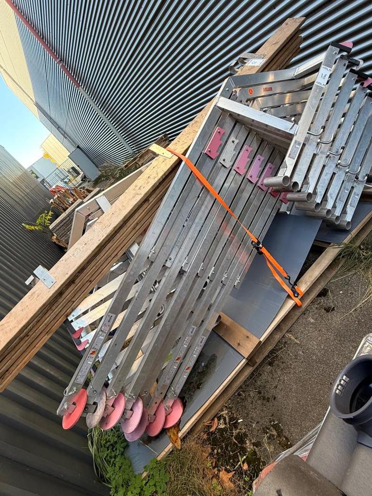 RSS Dakrandbeveiliging – 14 Staanders, 8 Hekken en 6 Planken, Doe-het-zelf en Verbouw, Steigers, Ophalen of Verzenden