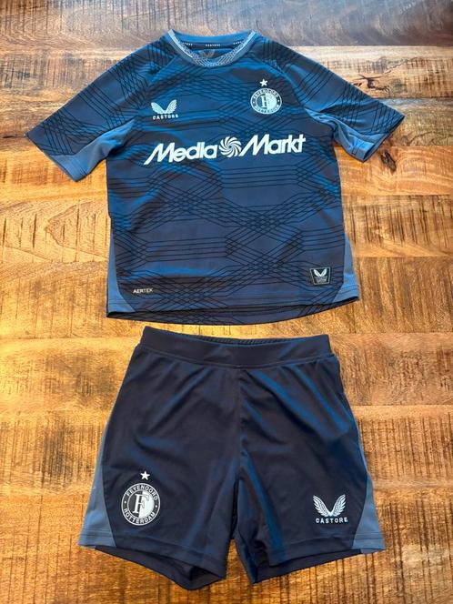 Orgineel feyenoord tenue kind, Sport en Fitness, Voetbal, Zo goed als nieuw, Shirt, Maat XS of kleiner, Ophalen