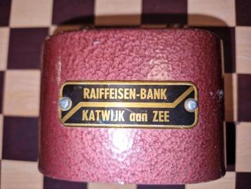 Vintage Raiffeisen Bank Spaarpot Katwijk aan Zee beschikbaar voor biedingen