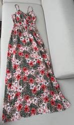 Maxi jurk bloemen Loekay mt M/L, Overige kleuren, Maat 42/44 (L), Ophalen of Verzenden, Zo goed als nieuw