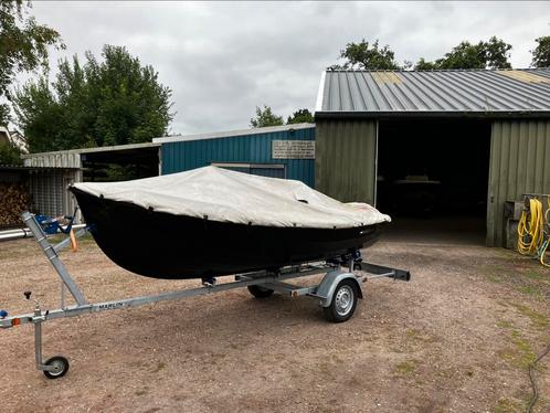 Amigo 430 met 6 pk Honda op marlin trailer, Watersport en Boten, Sloepen, Zo goed als nieuw, Tot 10 pk, 3 tot 6 meter, Buitenboordmotor