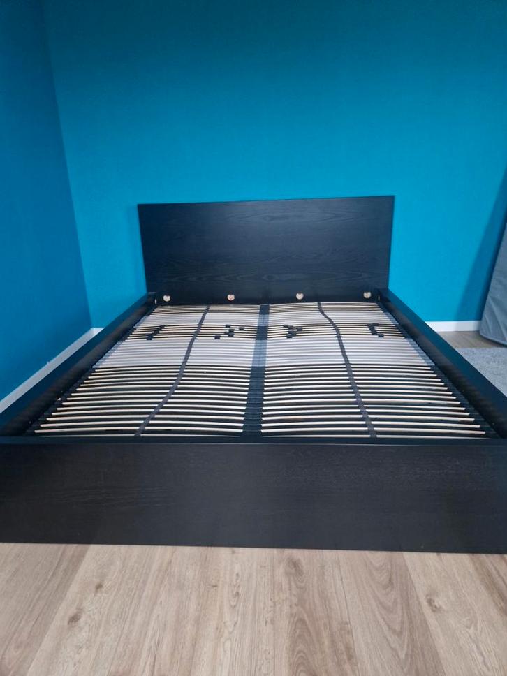 IKEA Malm bed 160x200 zwart/bruin + Leirsund lattenbodem, Huis en Inrichting, Slaapkamer | Bedden, Zo goed als nieuw, Tweepersoons