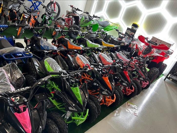 Nieuwe verschillende modellen benzine quads met showroom, Kinderen en Baby's, Speelgoed | Buiten | Accuvoertuigen, Nieuw, Ophalen
