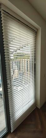 Witte PVC jaloezieën 93 X 140, Huis en Inrichting, Ophalen, Zo goed als nieuw