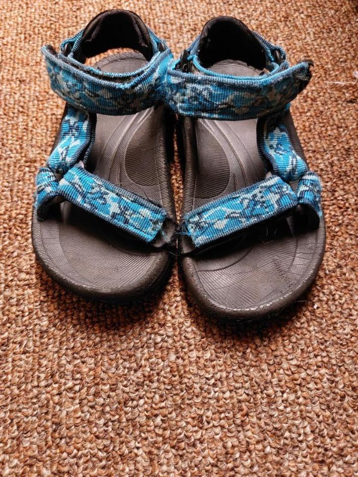 Teva maat 28, Kinderen en Baby's, Kinderkleding | Schoenen en Sokken, Gebruikt, Overige typen, Jongen of Meisje, Ophalen of Verzenden