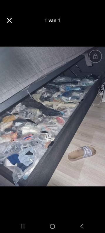 +- 1000 kledingstukken jongen/meisje beschikbaar voor biedingen