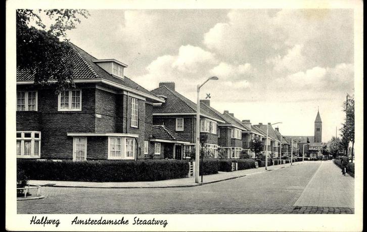 Halfweg (N.H.), Amsterdamsche Straatweg, ca. 1937, gelopen, Verzamelen, Ansichtkaarten | Nederland, Gelopen, Noord-Holland, 1920 tot 1940