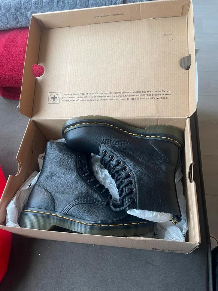NEW and UNUSED DR. Martens 1460 Virginia Pascal size EU 37, Kleding | Dames, Schoenen, Nieuw, Lage of Enkellaarzen, Zwart, Ophalen of Verzenden