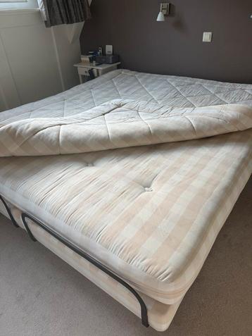 Hastens matras 180x210, zonder topper en bedbodem beschikbaar voor biedingen
