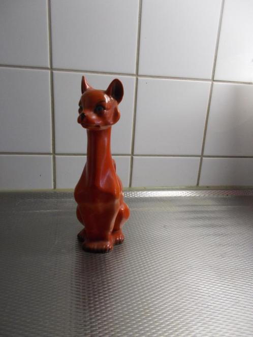 Oranje kat 22 cm hoog, Verzamelen, Beelden en Beeldjes, Zo goed als nieuw, Dier, Ophalen of Verzenden