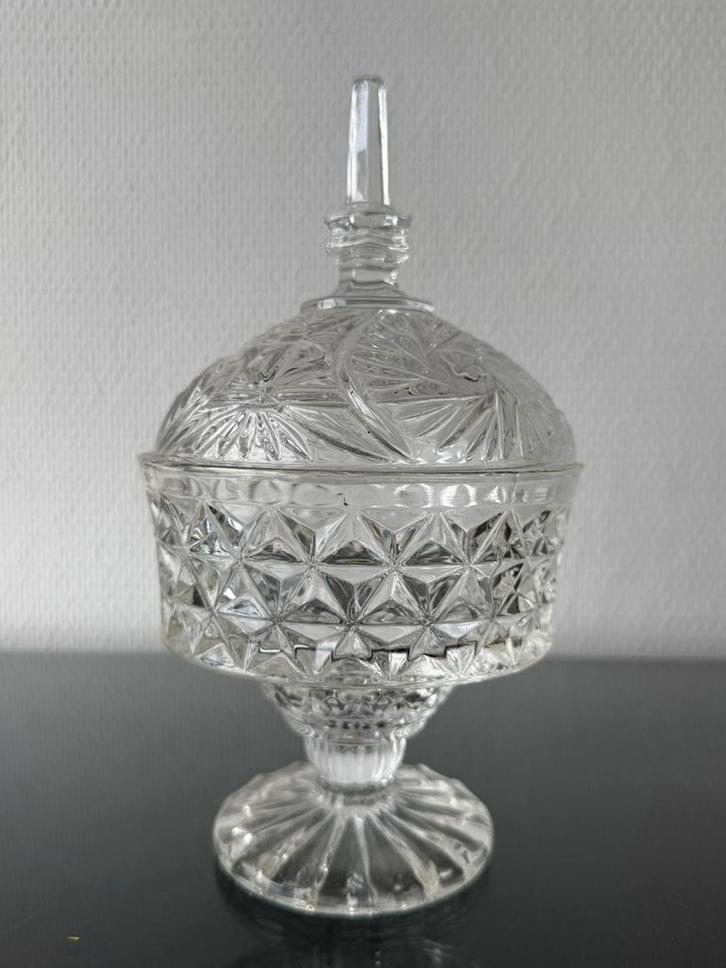 Elegante glazen bonbonnière, Antiek en Kunst, Antiek | Glas en Kristal, Ophalen of Verzenden