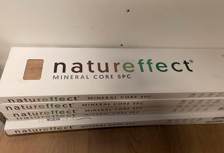 Nieuwe click PVC 15 m2 Toasted Oak met ondervloer, Huis en Inrichting, Stoffering | Vloerbedekking, Nieuw, Overige typen, 10 tot 25 m²