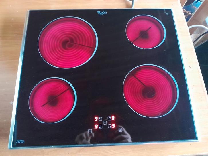 NETTE WHIRLPOOL AKT808IX KERAMISCHE KOOKPLAAT TE KOOP, Witgoed en Apparatuur, Kookplaten, Gebruikt, Inbouw, Keramisch, 4 kookzones
