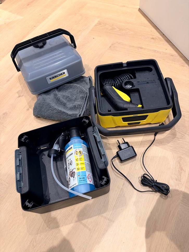 Kärcher Mobiele Hogedrukreiniger, Tuin en Terras, Hogedrukreinigers, Gebruikt, Accu, Met regelbare waterdruk, Ophalen of Verzenden