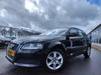 Audi A3 1.6 TDI Attraction Pro Line Business (bj 2010), Origineel Nederlands, Te koop, 5 stoelen, 135 €/maand