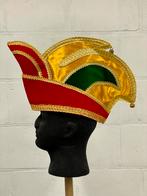Rood-geel-groene steek, zo goed als nieuw, 57 cm, Ophalen of Verzenden, Zo goed als nieuw, Carnaval, Kleding